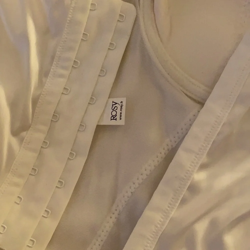 Corset - Picture 4 of 8